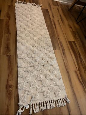 Textured Ivory Fringe Runner Rug